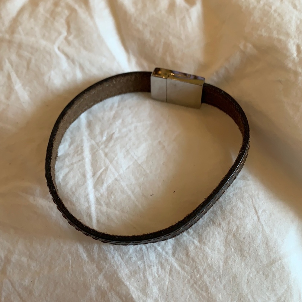 Brown leather bracelet